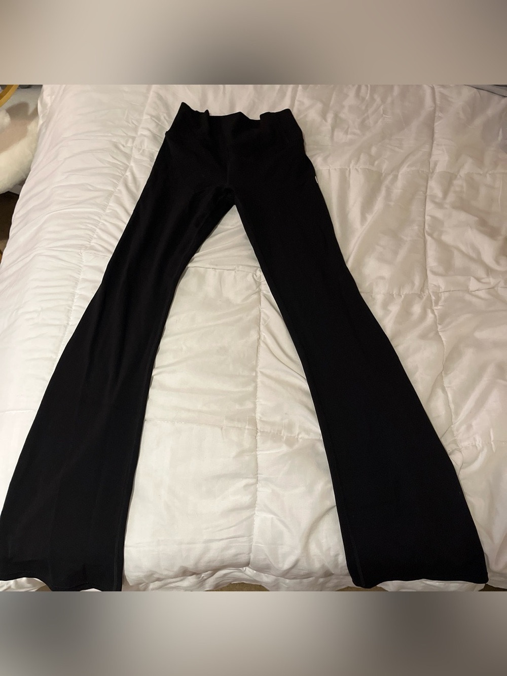 VUORI black slim flare leggings